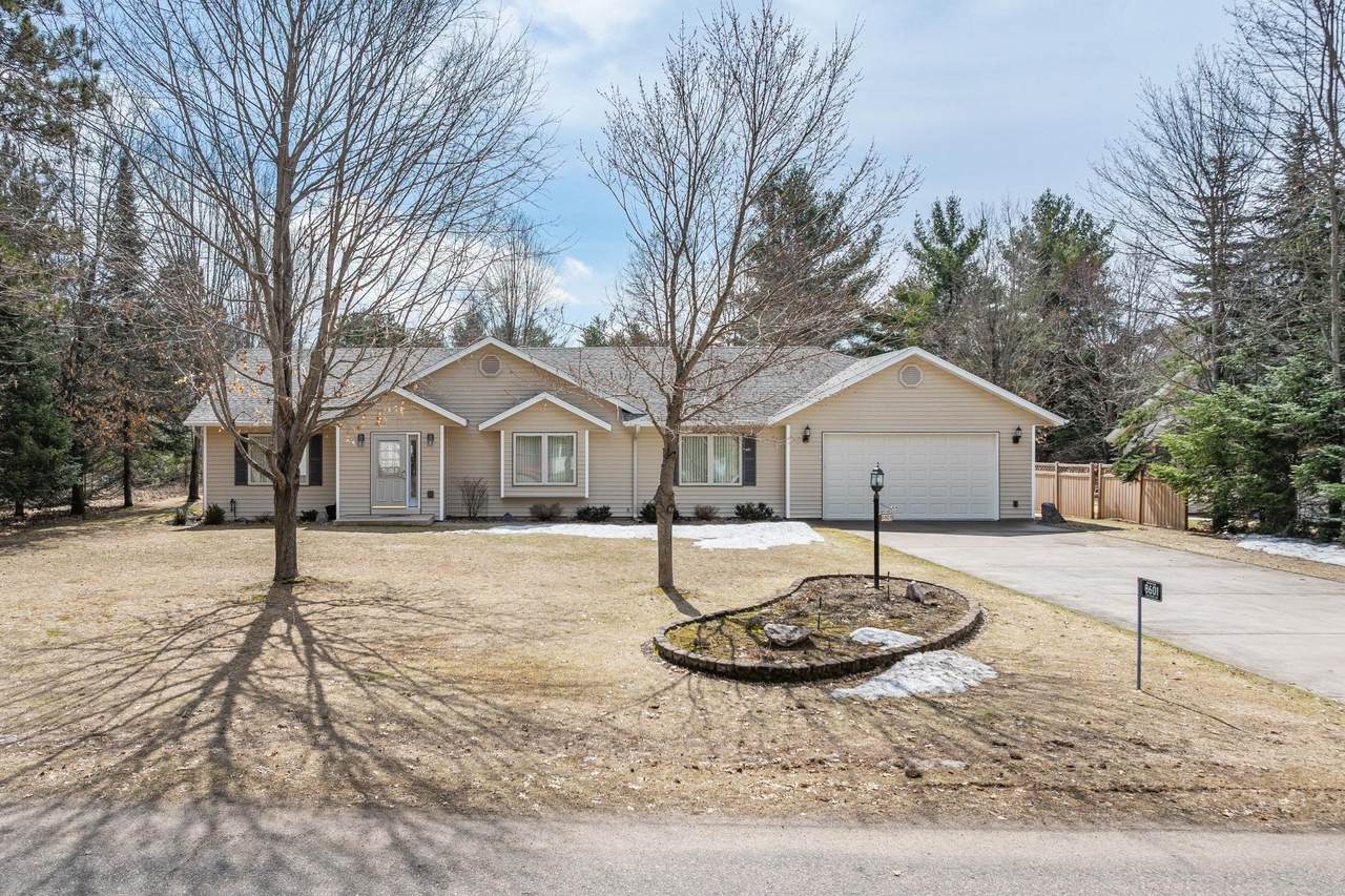 8601 Oak Park Cr - Photo 1
