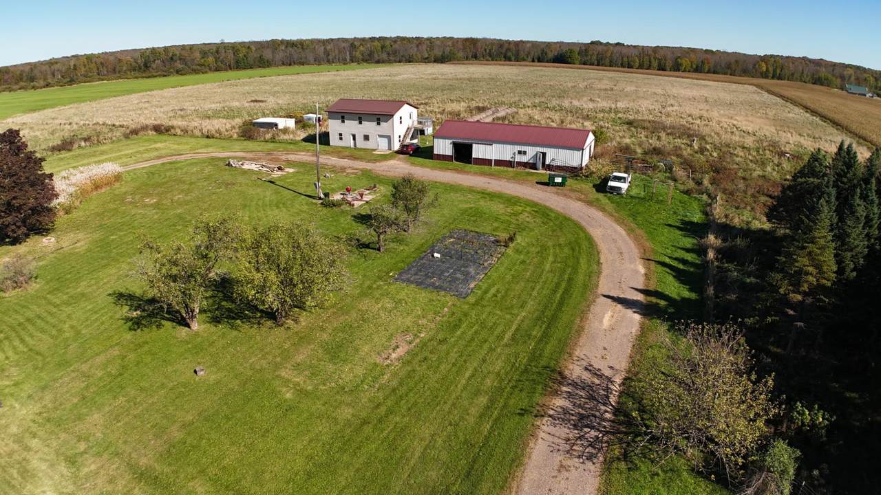 N4550 Elm Dr - Photo 1