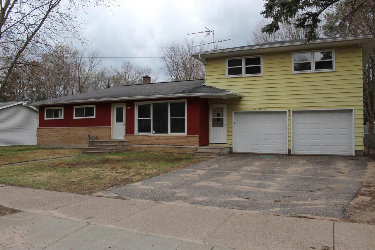 655 Coolidge Ave - Photo 1