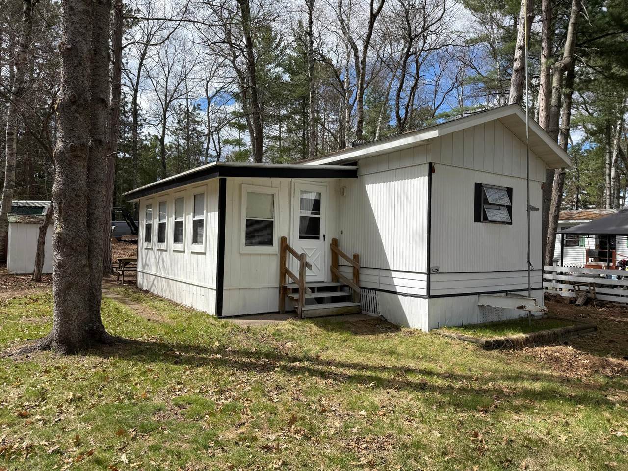 1077 Old Hwy 51 S - Photo 1