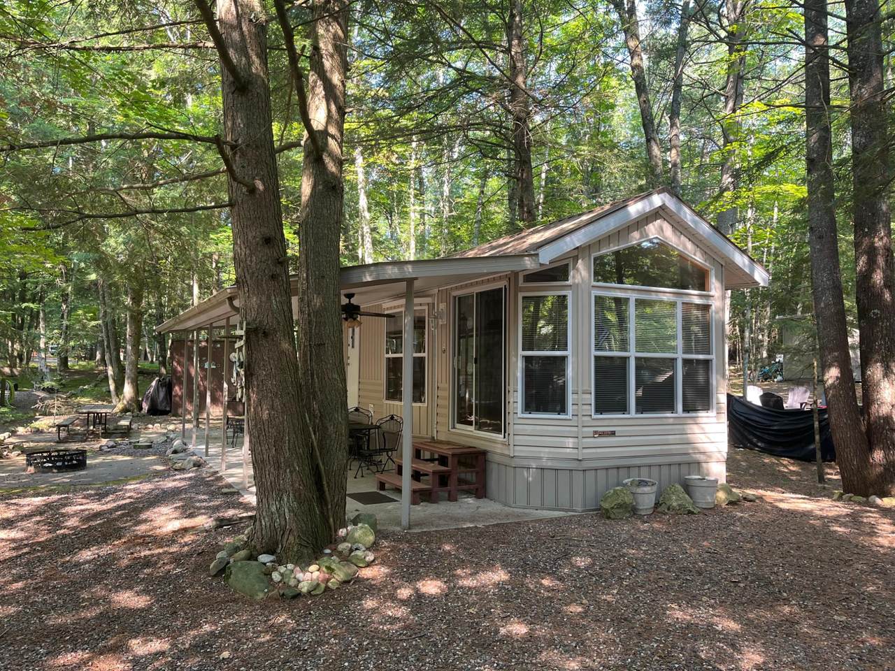 153 Indian Shores Rd - Photo 1
