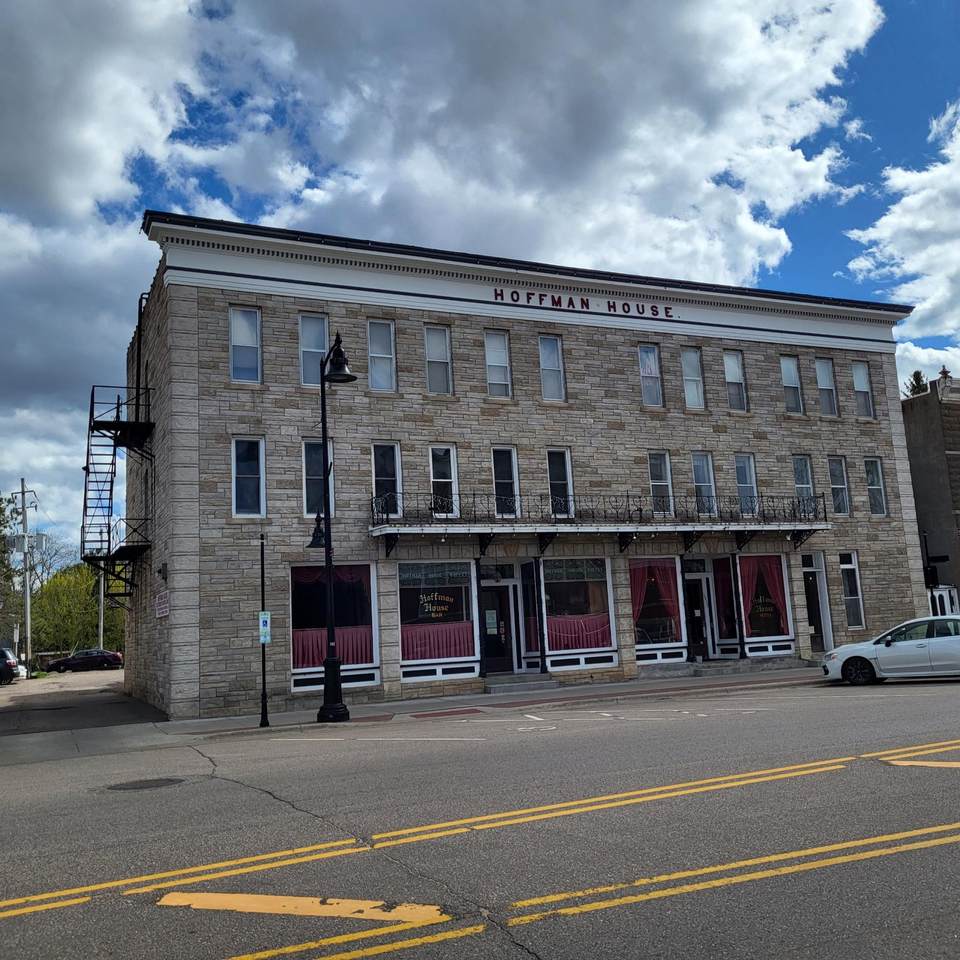 1015 5TH AVE - Photo 1