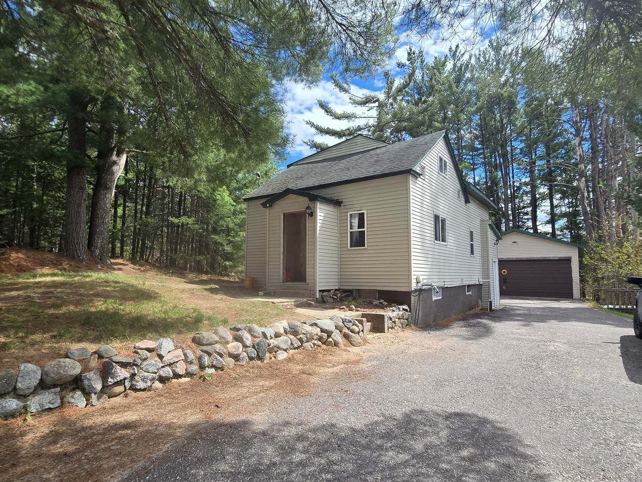 4643 South Shore Dr - Photo 1