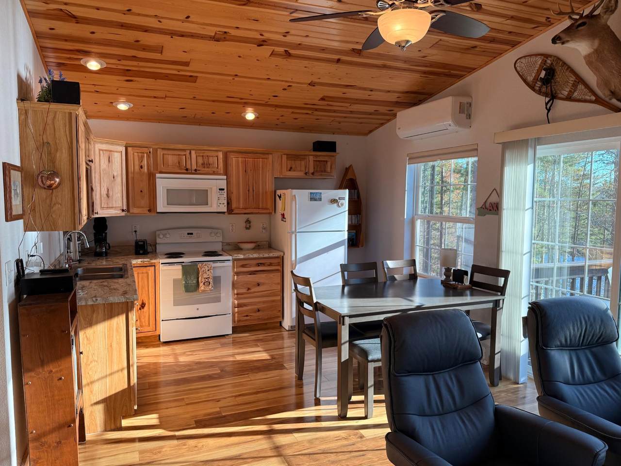 https://bt-photos.global.ssl.fastly.net/northwoods/1280_boomver_1_217081-2.jpg