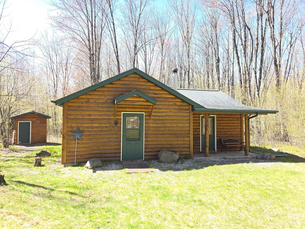 N10585 Aspen Ln - Photo 1