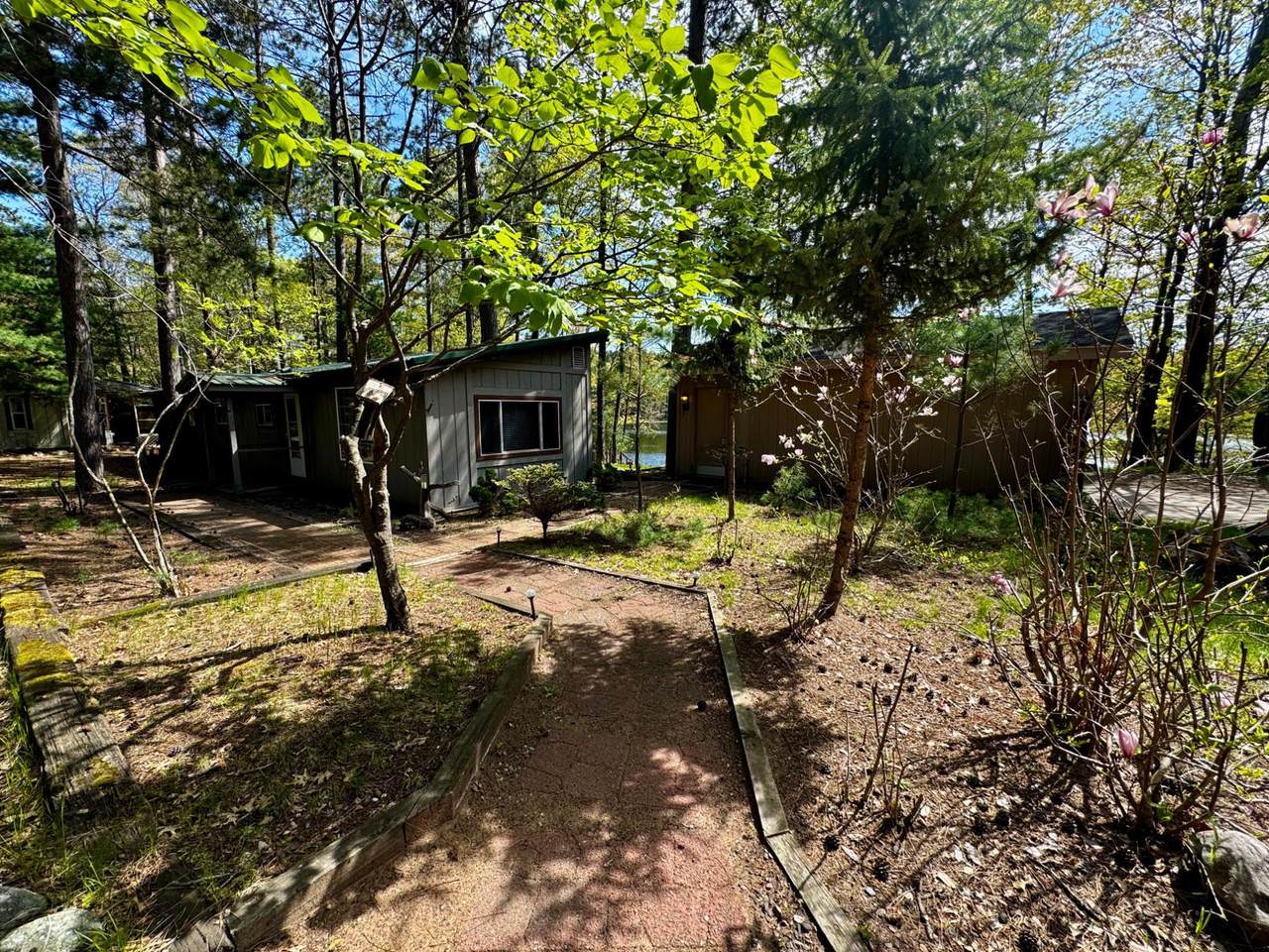 10946 Lake Shore Dr - Photo 1