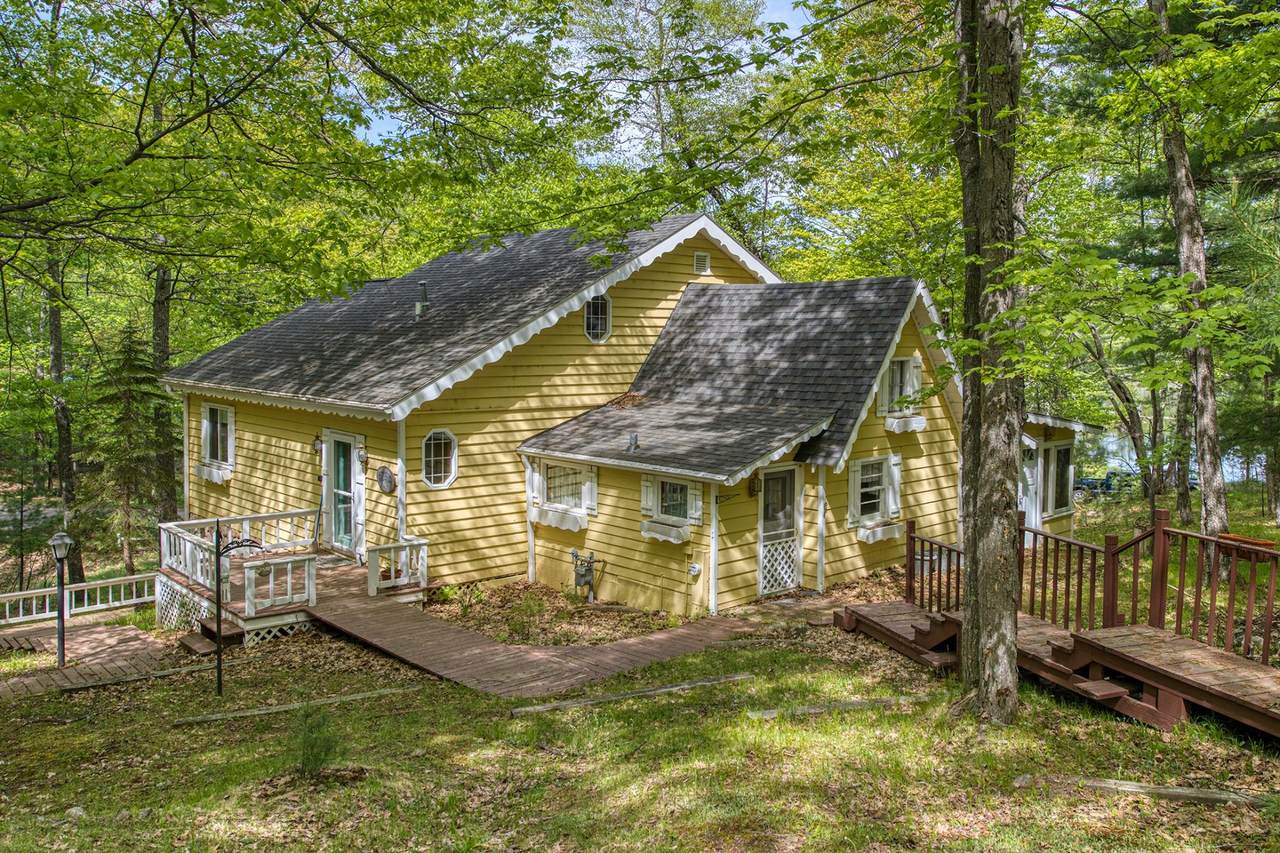 10012 Pine Tree Dr - Photo 1