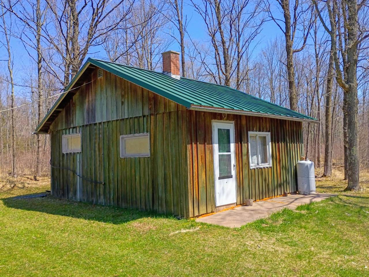 W6786 Silver Creek Rd - Photo 1