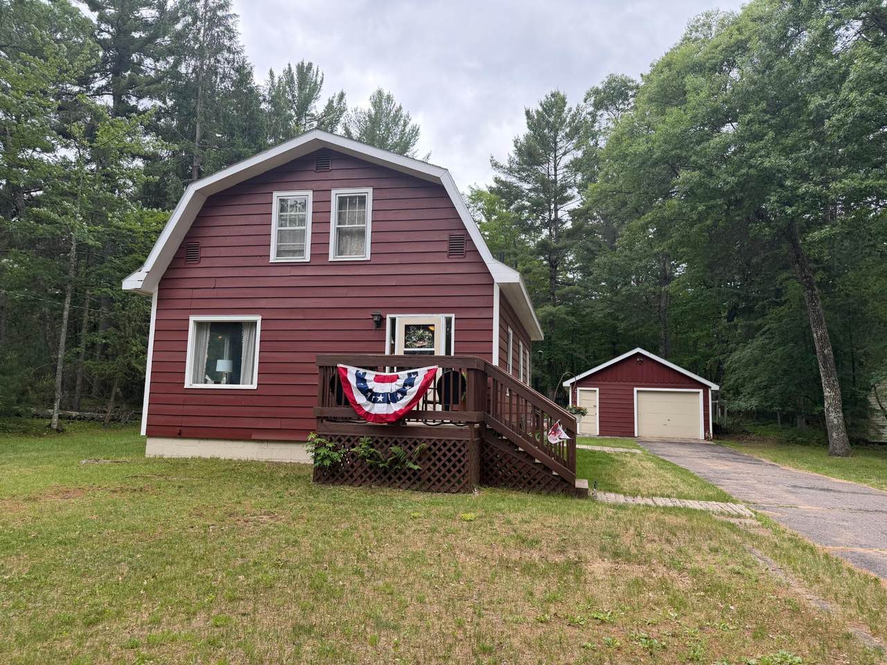 9485 Country Club Rd - Photo 1