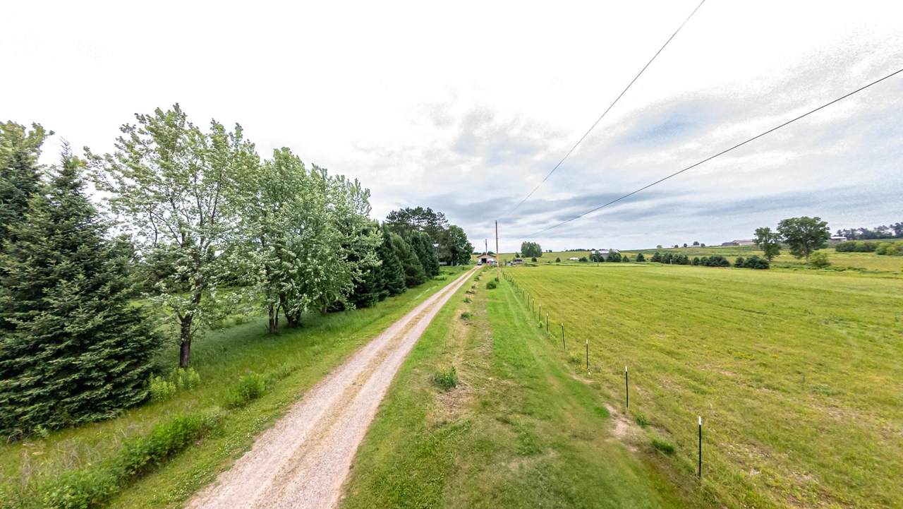 N1824 Rangeline Rd - Photo 1