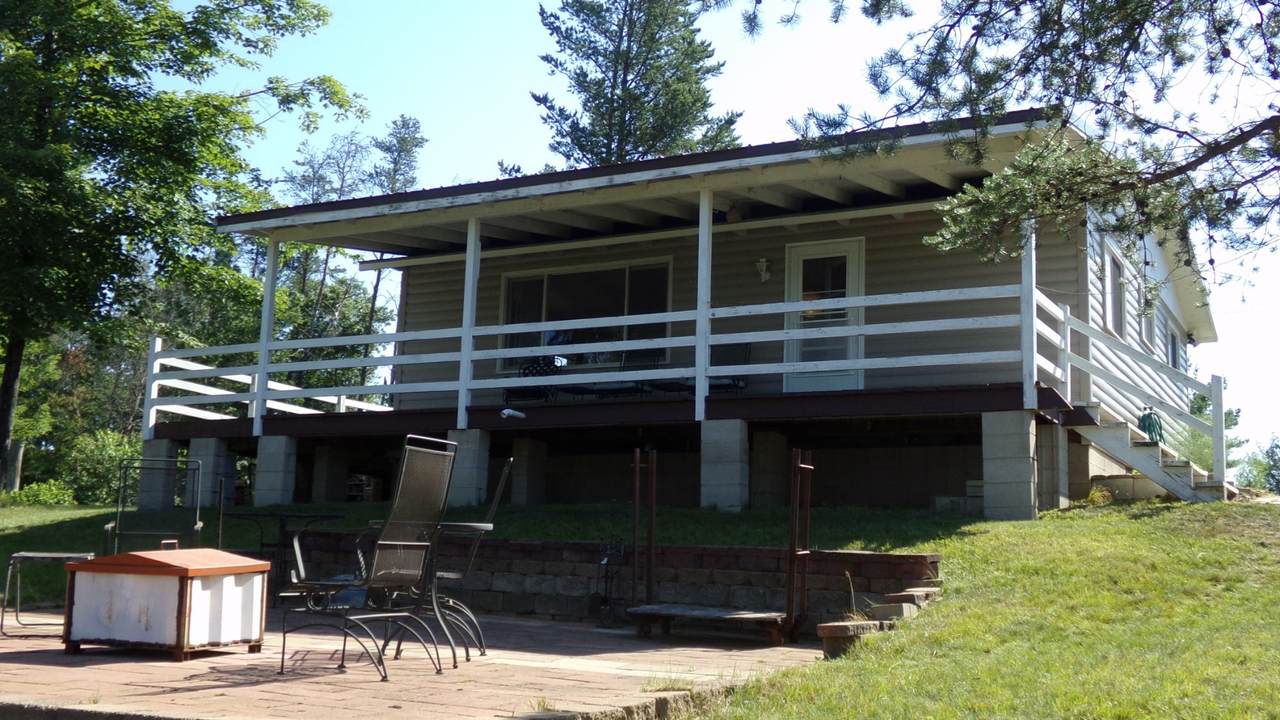 9151 Parkway Rd - Photo 1