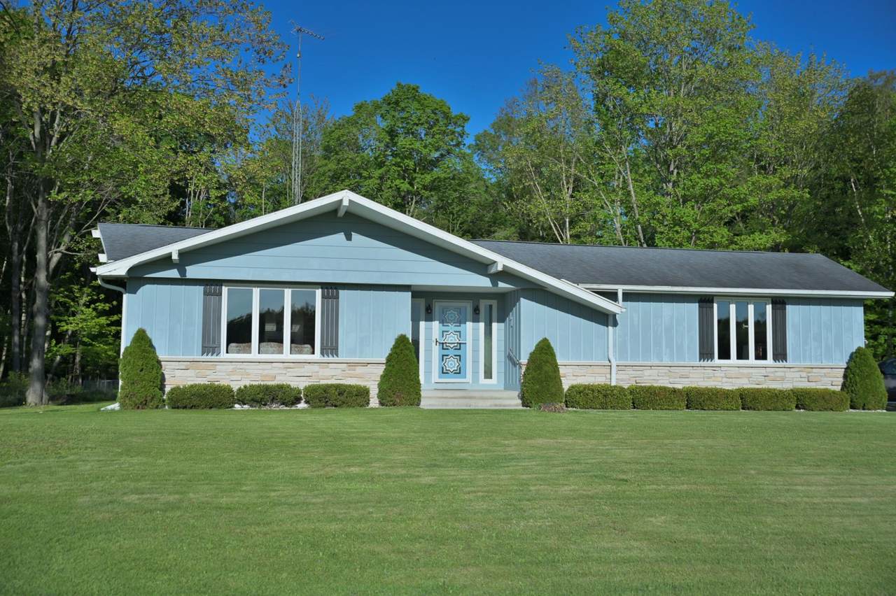 N5103 Rosedale Rd - Photo 1