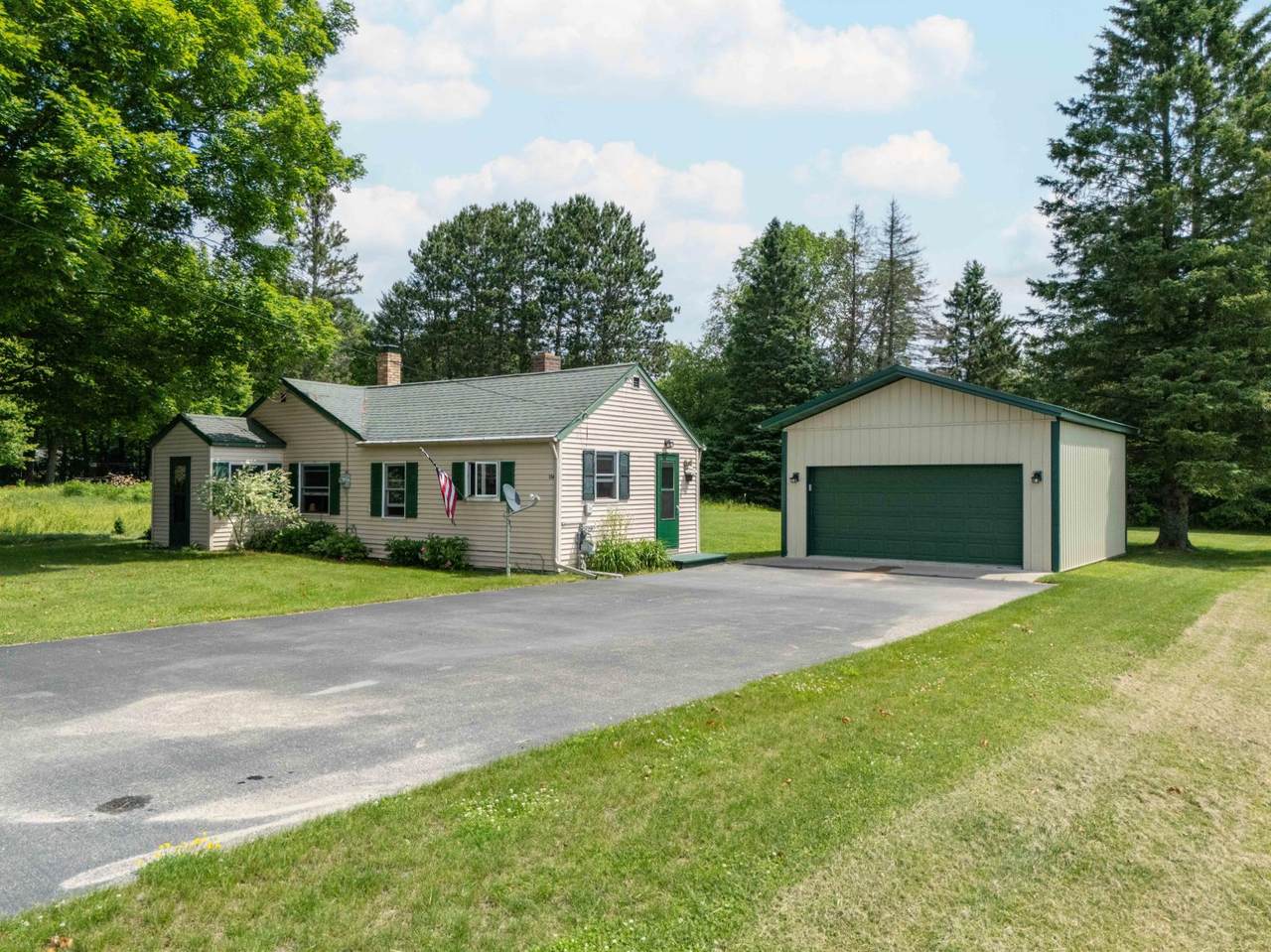114 Reiman Rd - Photo 1