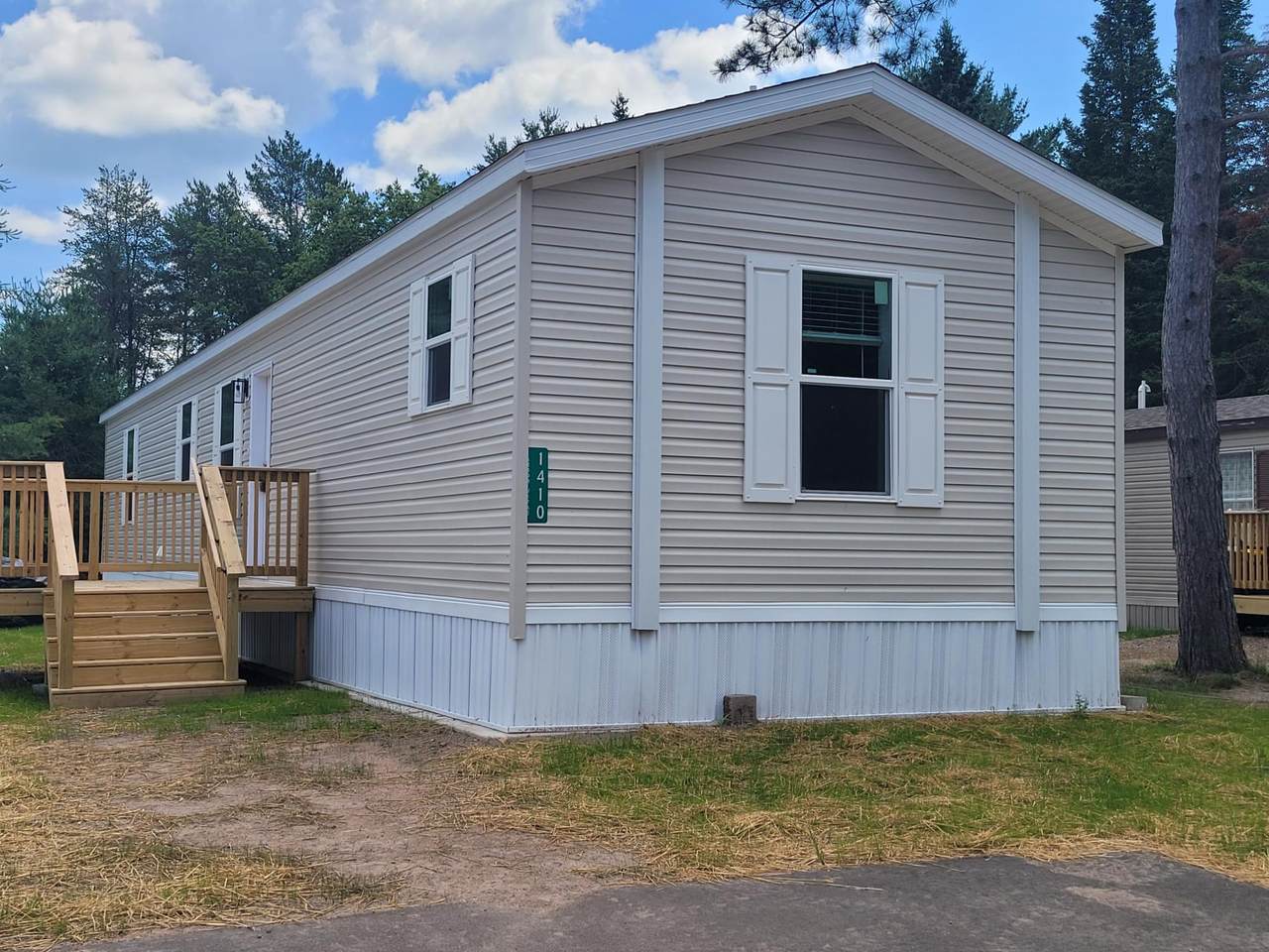 1410 Arbor Vitae Ln - Photo 1