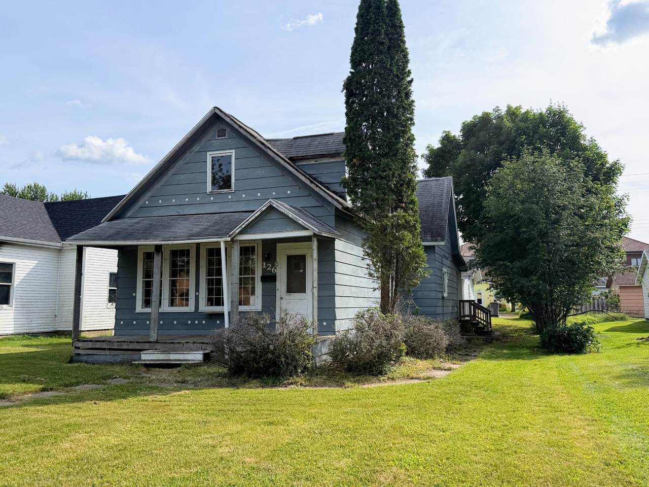 126 Argyle Ave - Photo 1