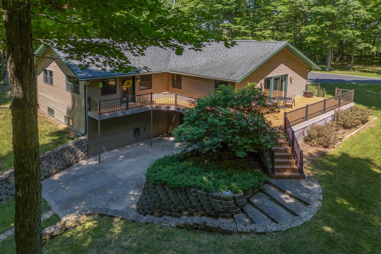 7180 Maple North Dr - Photo 1