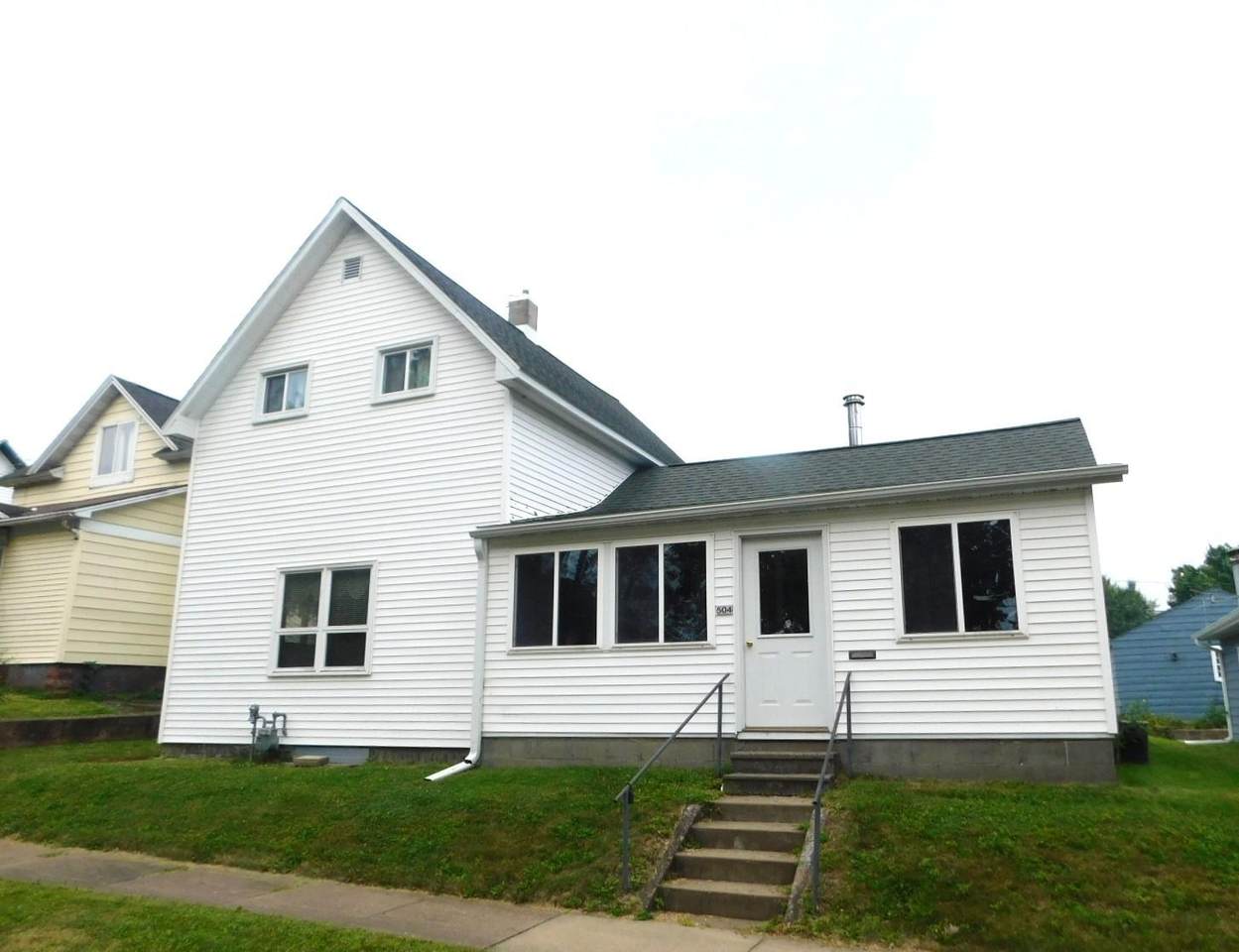 504 East St - Photo 1