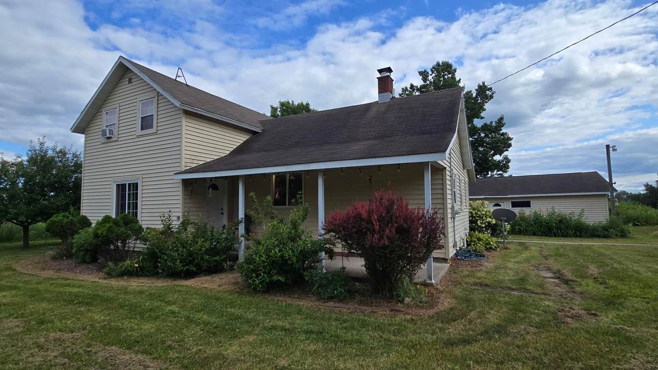 W7559 Valley Rd - Photo 1