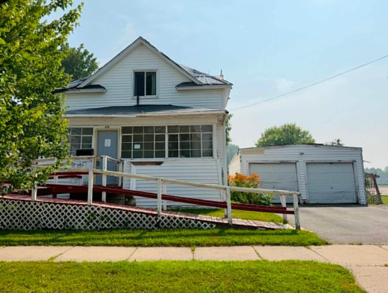 419 Elm St - Photo 1