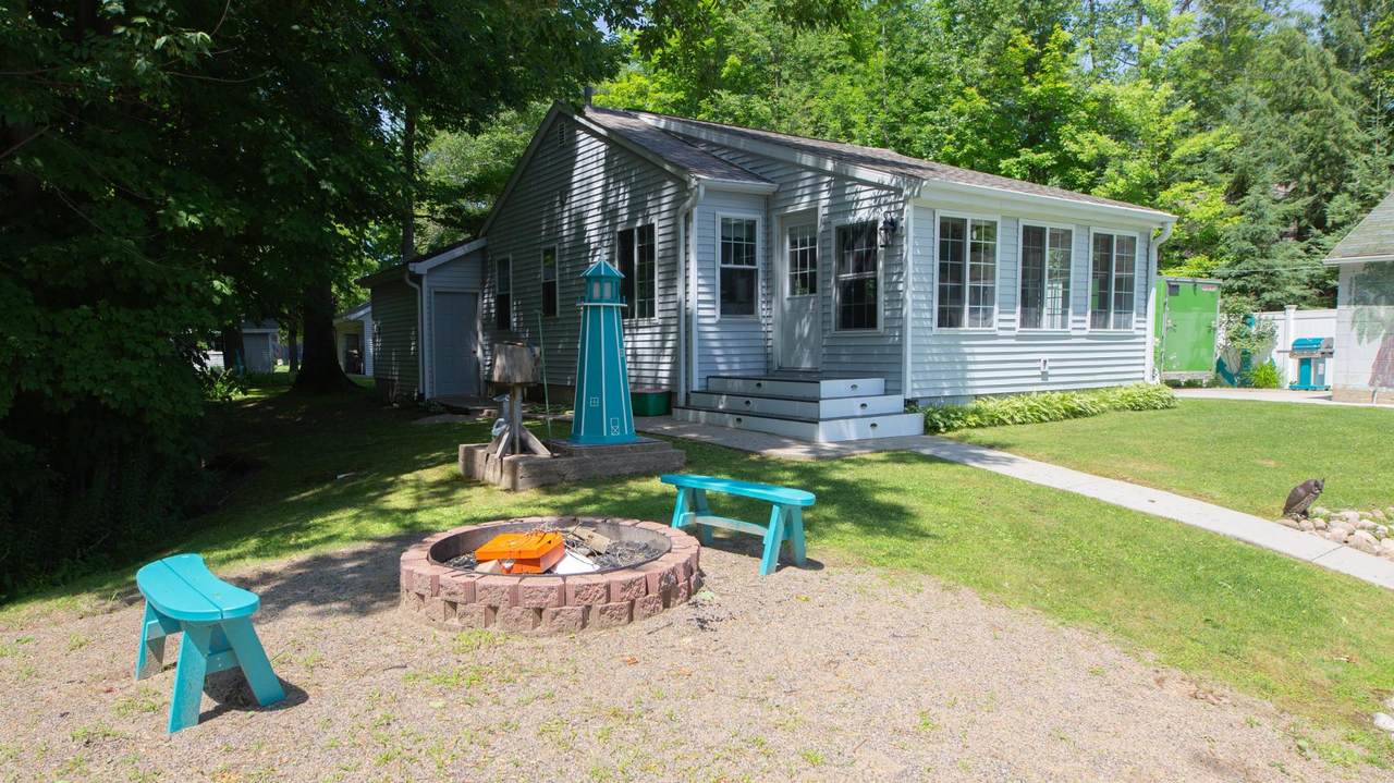 17656 Bennett Ln - Photo 1