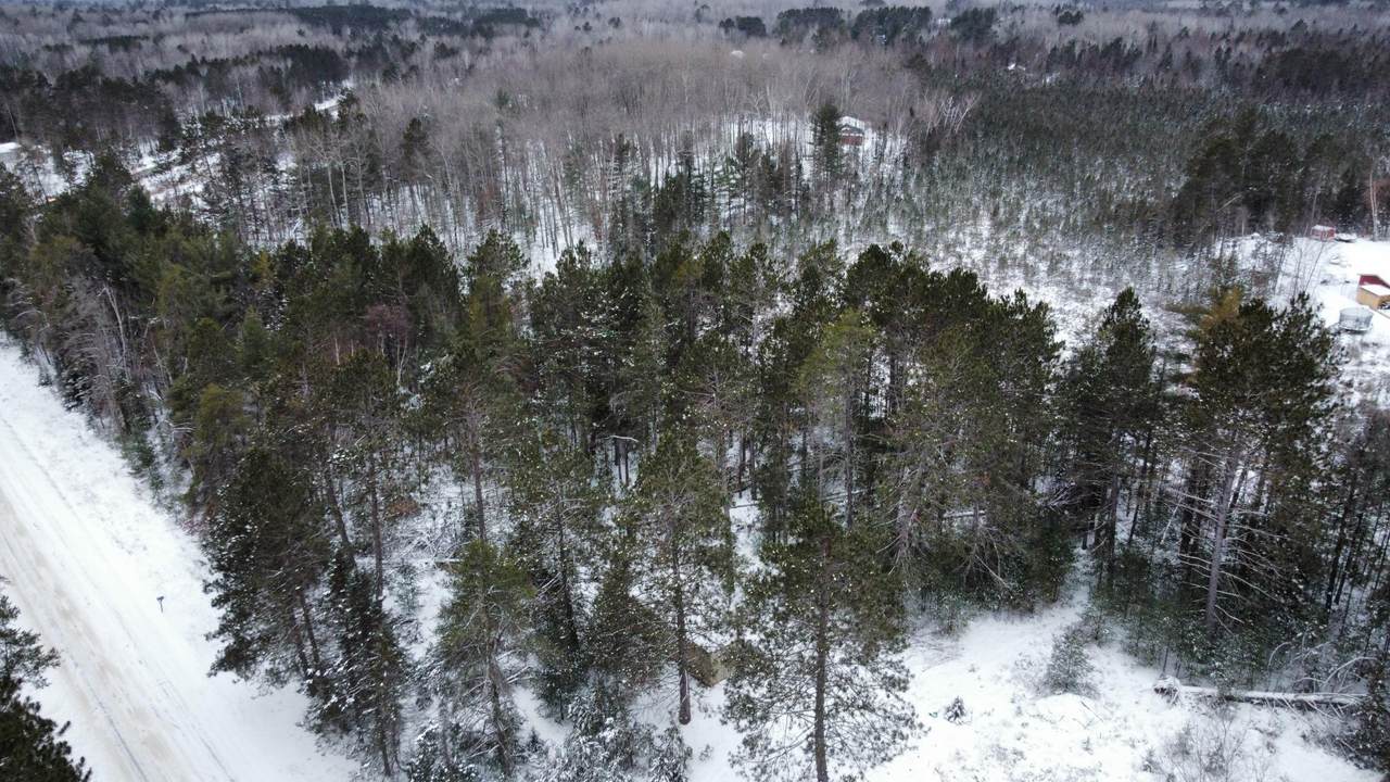 3877 Lakeshore Dr - Photo 1