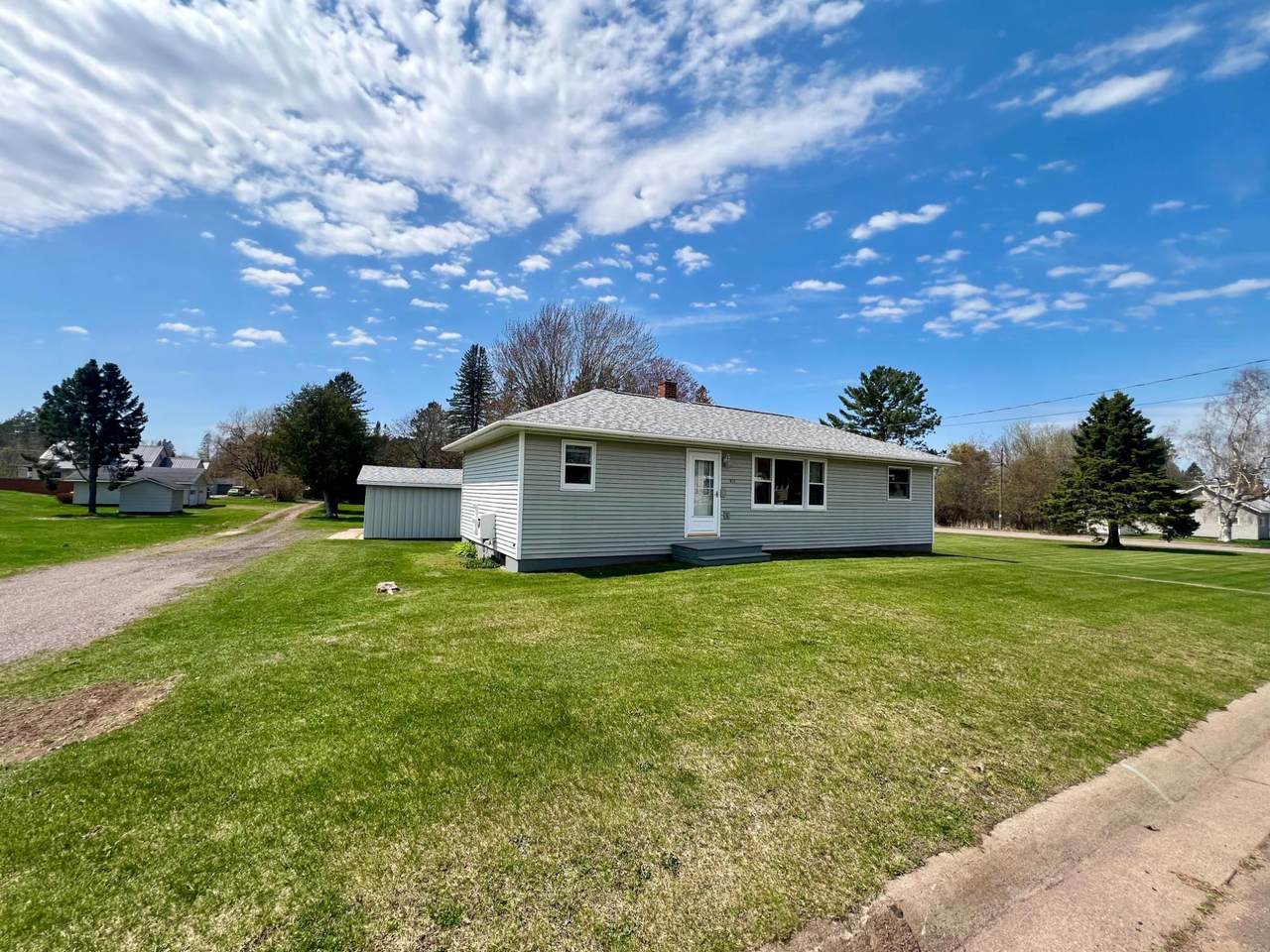 308 6TH AVE N - Photo 1