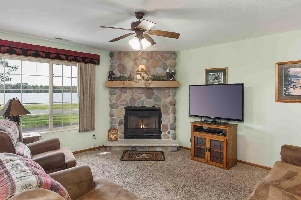 2002 Wild Eagle Ln - Photo 1