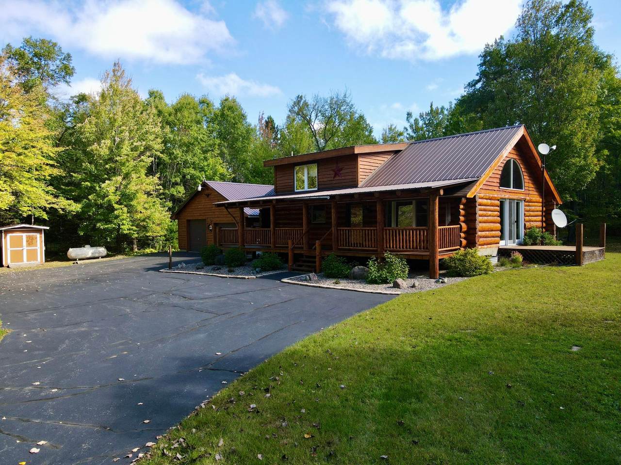 W7522 Hillside Rd - Photo 1