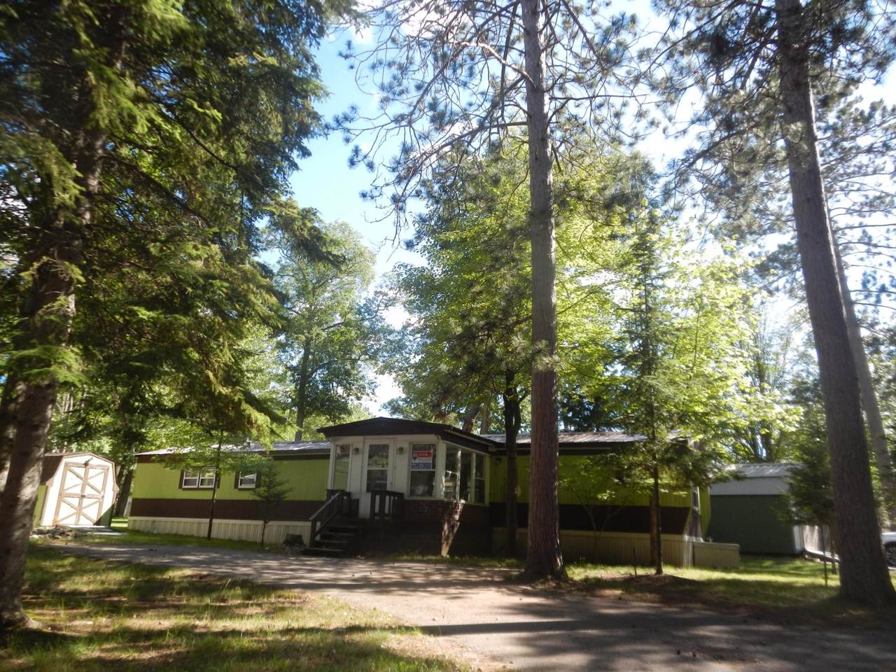 1141 Pine Ln - Photo 1