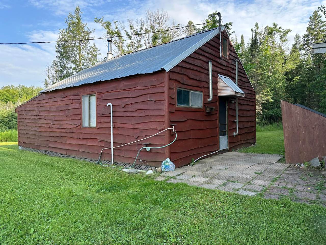 7041 Forest Rd 7100 - Photo 1
