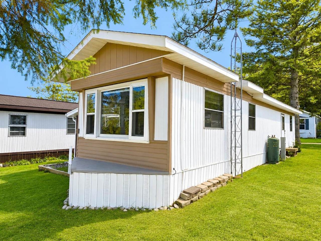 https://bt-photos.global.ssl.fastly.net/northwoods/1280_boomver_2_214657-2.jpg