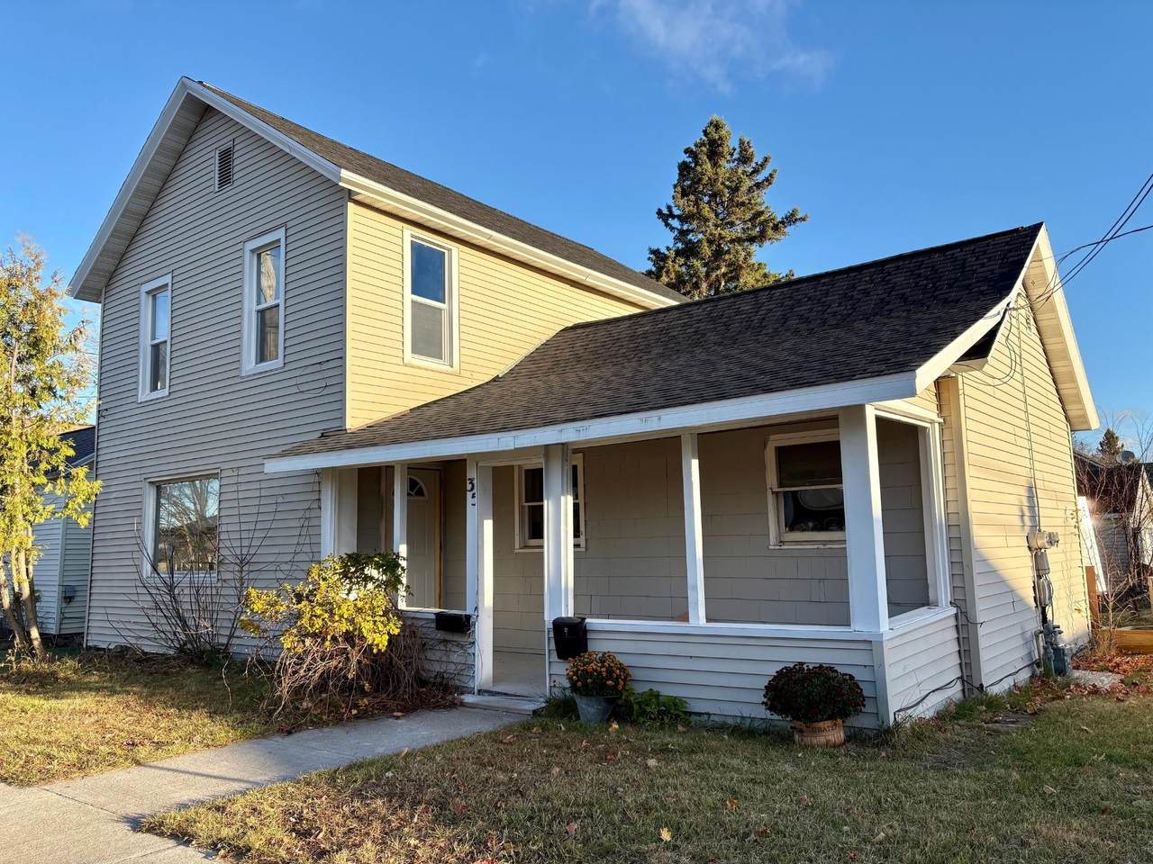 35 Randall Ave - Photo 1