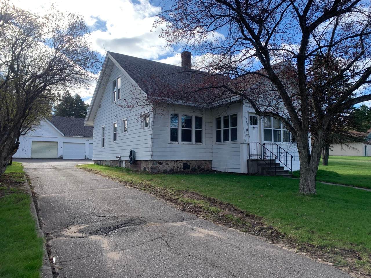 266 Sherry Ave - Photo 1