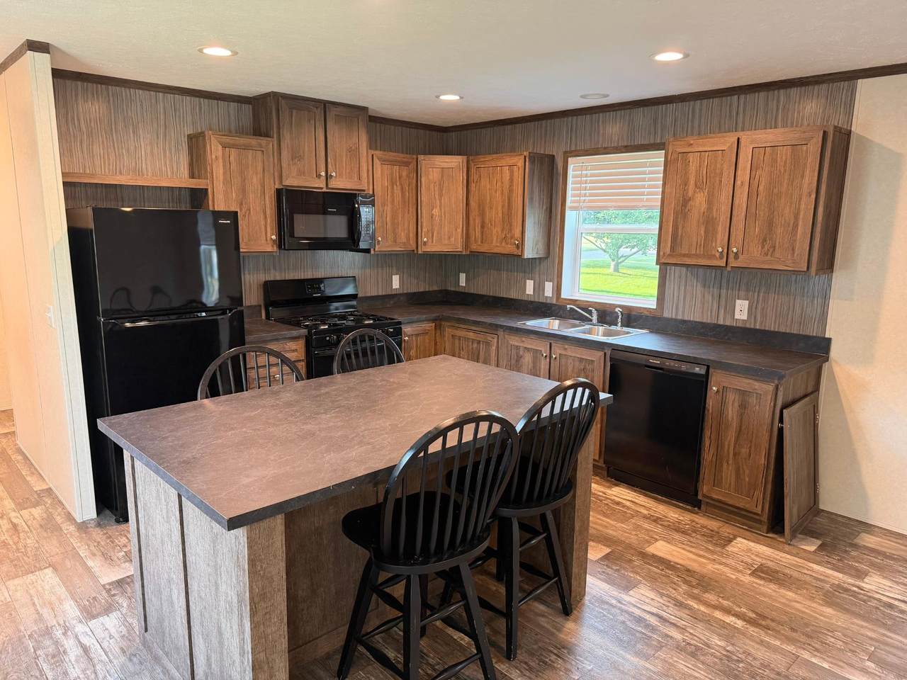 https://bt-photos.global.ssl.fastly.net/northwoods/1280_boomver_2_217444-2.jpg