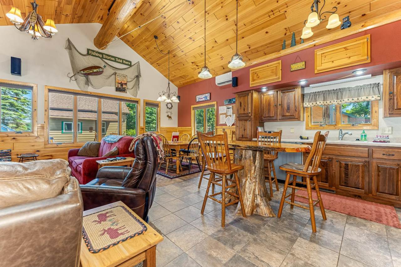 https://bt-photos.global.ssl.fastly.net/northwoods/1280_boomver_2_218846-2.jpg