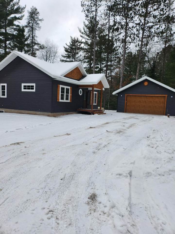 417 Hickory St - Photo 1