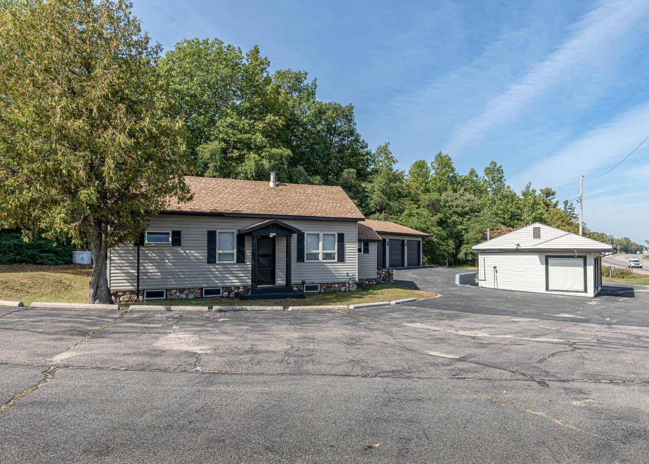 8135 Hwy 51 - Photo 1