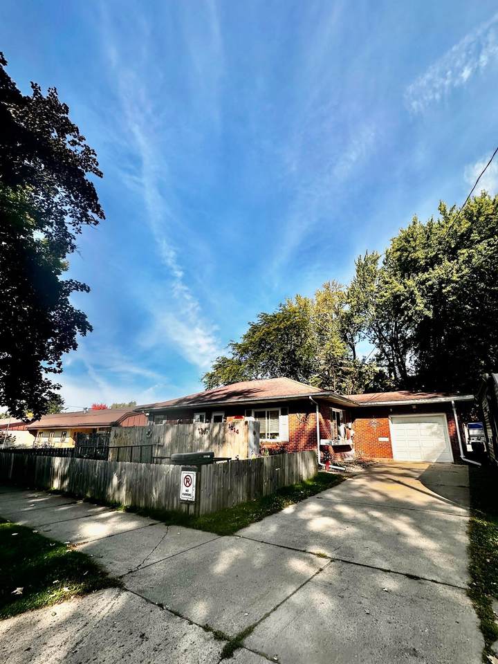 1214 7TH AVE - Photo 1