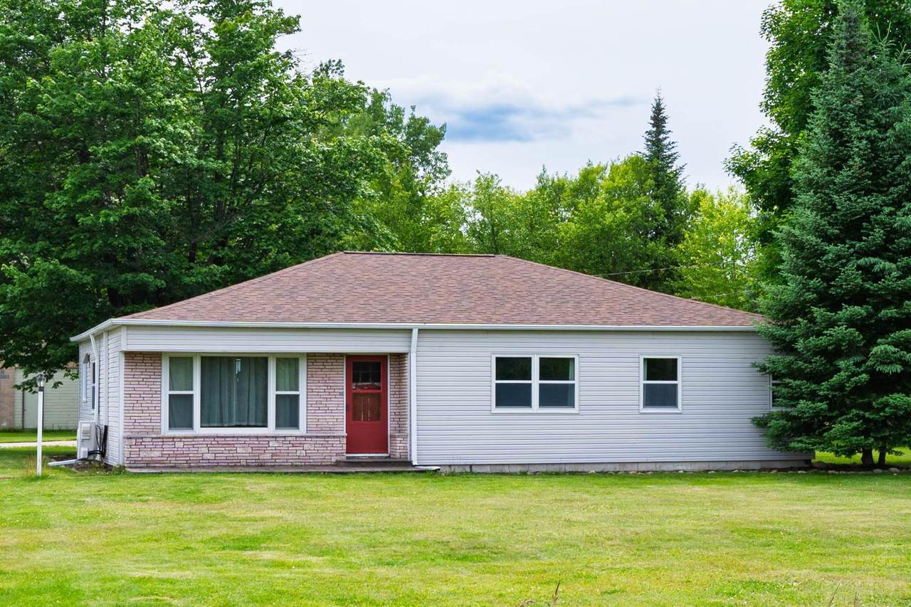 701 4TH AVE - Photo 1