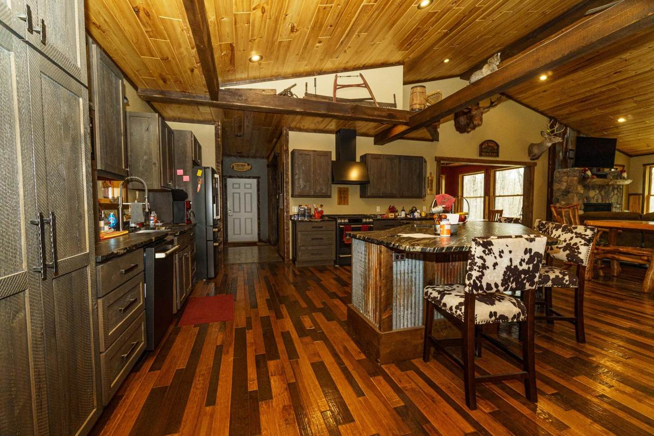 https://bt-photos.global.ssl.fastly.net/northwoods/1280_boomver_2_216932-2.jpg