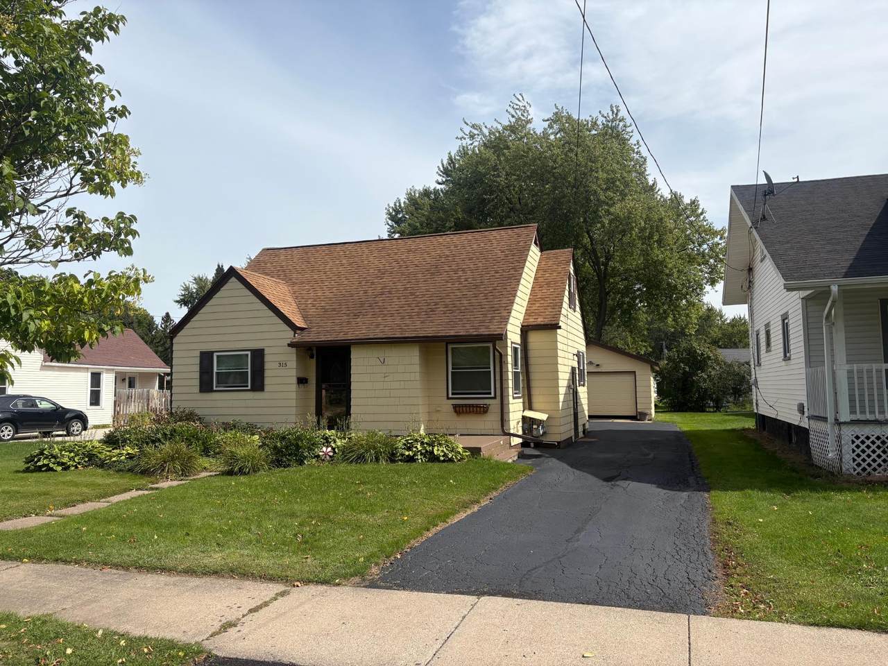 315 Watson St - Photo 1