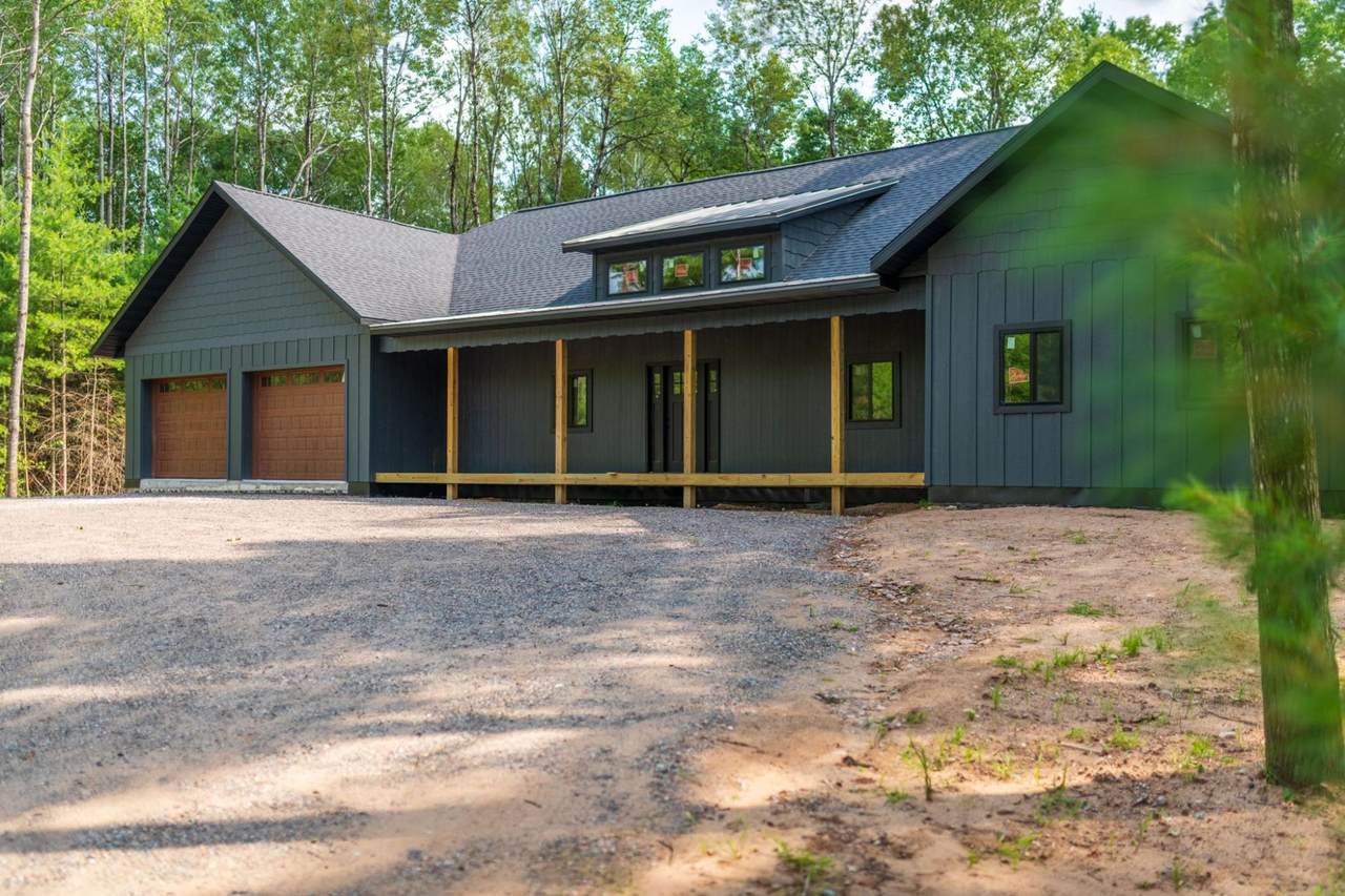 10041 Woodgate Pl - Photo 1