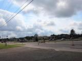 929 Railroad St N - Photo 17