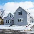 601 Genesee St N - Photo 1