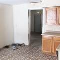601 Genesee St N - Photo 5