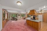 1045 Woodland Dr - Photo 5