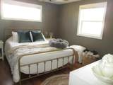 812 Hazeldell Ave N - Photo 9