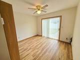 375 Argyle Ave S - Photo 15