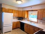 945 King Rd E - Photo 7