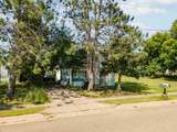 1113 River Ave N - Photo 3